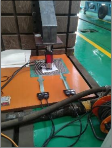 輪胎運(yùn)動(dòng)軌跡與壓力分布測(cè)試