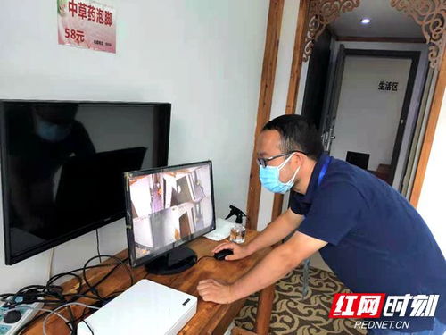 無畏前行 平面設計師在隔離一線的創(chuàng)作紀事