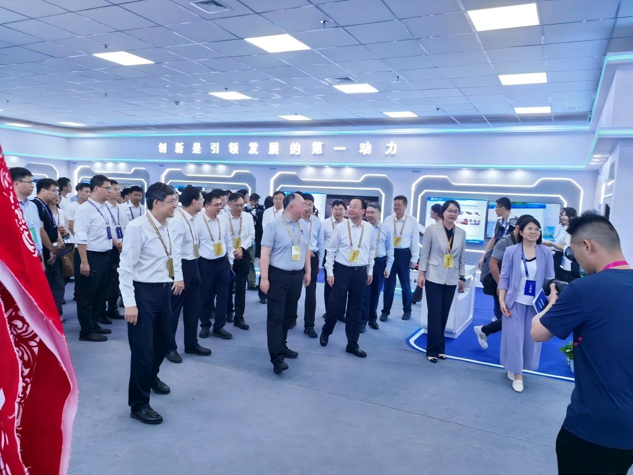 河南省“豫你攜手創(chuàng)贏未來”大學生創(chuàng)新創(chuàng)業(yè)大賽斬獲佳績 一銀兩銅彰顯創(chuàng)新實力，數(shù)字文化創(chuàng)意內(nèi)容應用服務脫穎而出